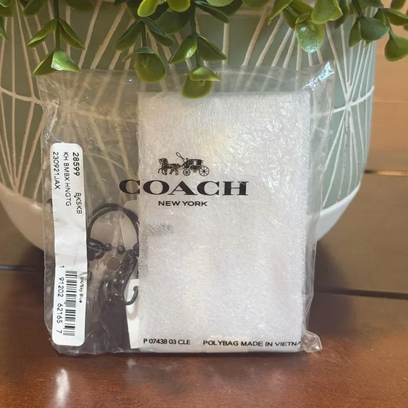 Coach X Keith Haring Boombox Bag Charm NWT - Picture 3 of 4